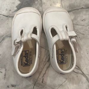 Gently worn toddler Keds sz 4